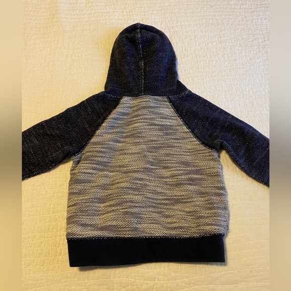 Gymboree Shark Hoodie 100% Cotton Size 2T - Picture 2 of 6
